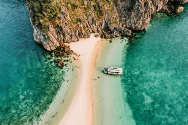 Trải nghiệm mùa hè mới tại Cát Bà